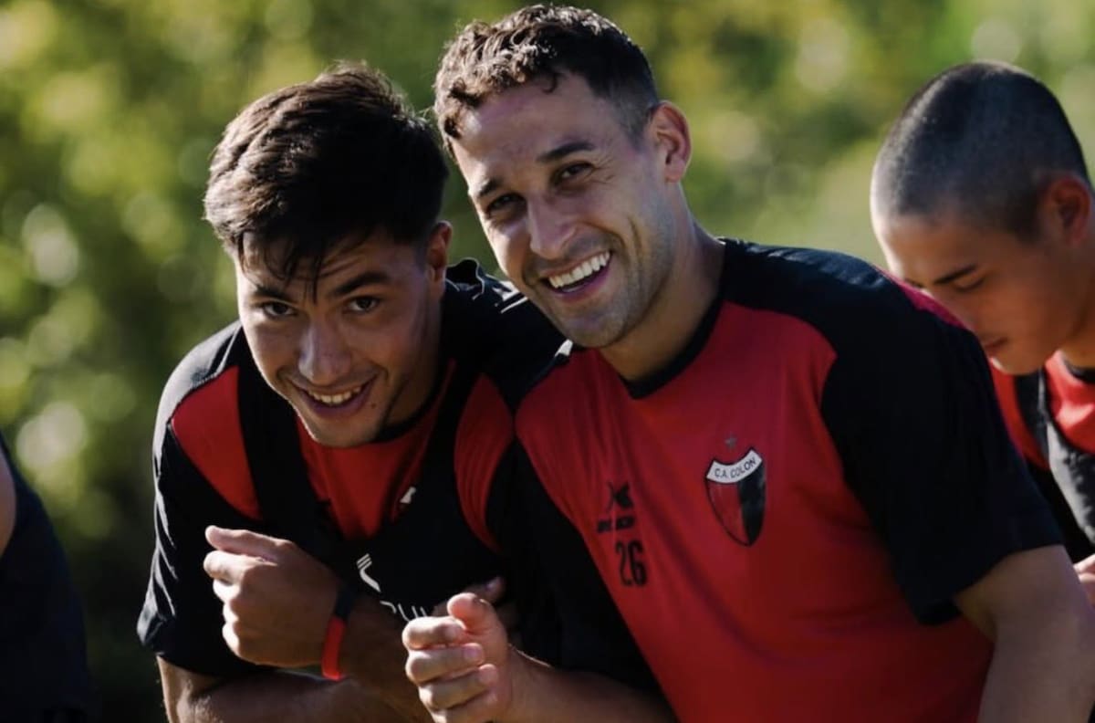 Marcó un hito: figura del fútbol argentino sorprendió presentando a su novio en medio de una entrevista