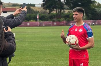 Ignacio Mesías se ilusiona tras un 2024 repleto de goles: “Sería un sueño vestir La Roja”