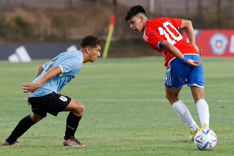 El '10' de La Roja jugará en la U durante el segundo semestre de 2023. Foto: Prensa Selección de Chile.