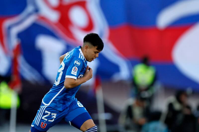 joven jugador de Universidad de Chile. Agencia Aton