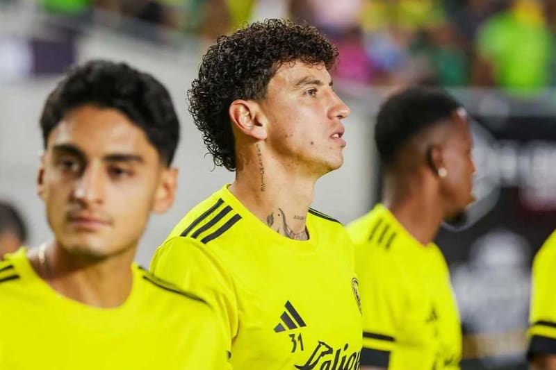 Luego de informaciones de rebeldía, el defensa no sigue en el club. Foto: @igorlichnovsky en Instagram