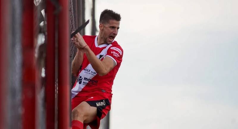 Imanol González, nuevo refuerzo de Huachipato, fue presentado en el CAP. Foto: Alex Lloret