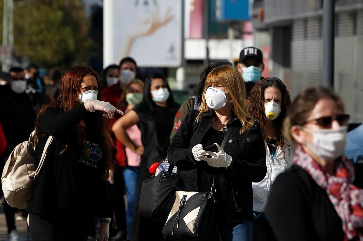 Implementación sanitaria en centro comercial Apumanque