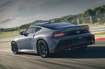 Gigantesca empresa automotriz no logra dejar atrás sus crisis: tiene pérdidas por US$5.300 millones