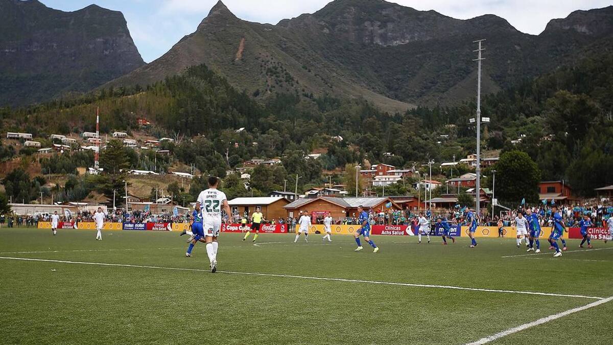 Santiago Wanderers evitó el papelón en Copa Chile y derrotó con lo justo a Juan Fernández