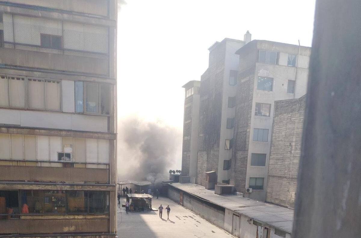 Estos son los desvíos que hay en Santiago por incendio en el centro de la capital
