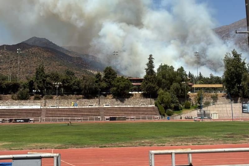 Humadera en las cercanías del Claro Arena. Foto: En Cancha.