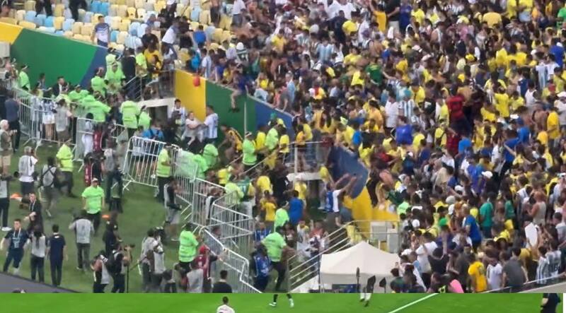 Brasil podría ser sancionado por los disturbios en el partido ante Argentina.