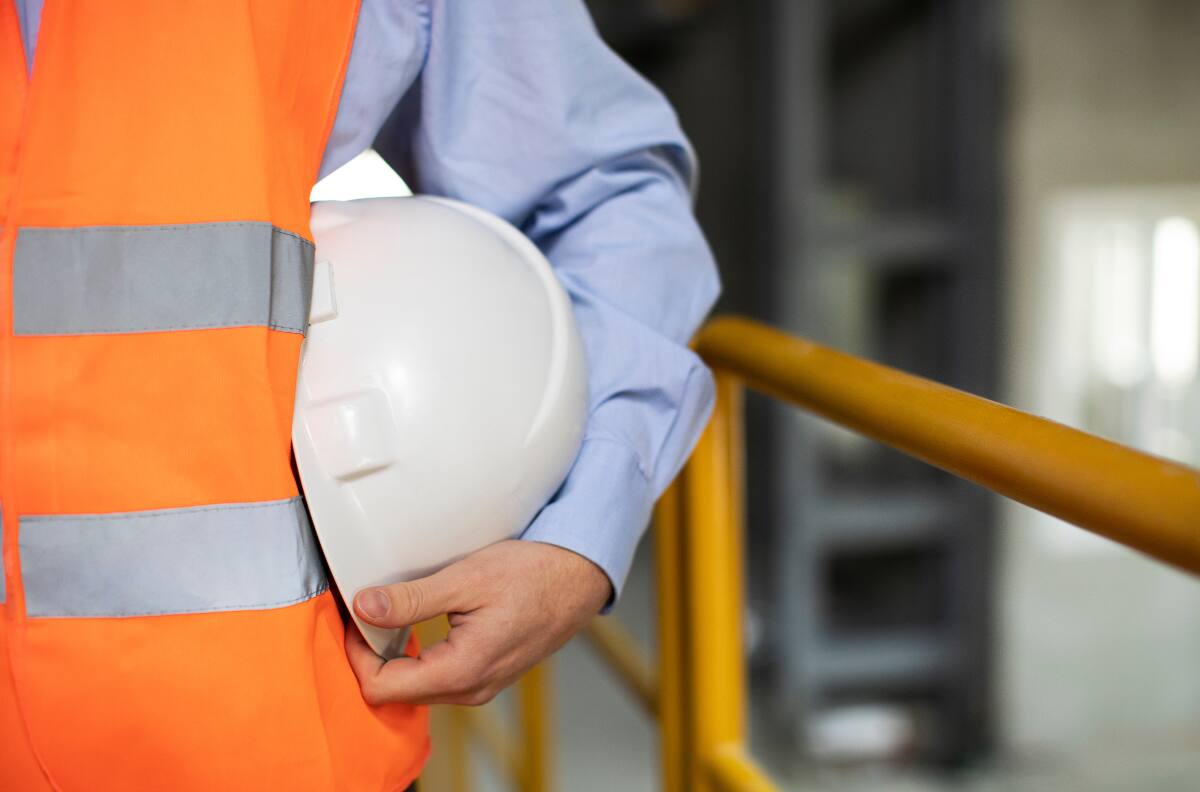 Empleabilidad supera el 88% al año de egreso: Las mejores universidades para estudiar Ingeniería en Construcción en Chile