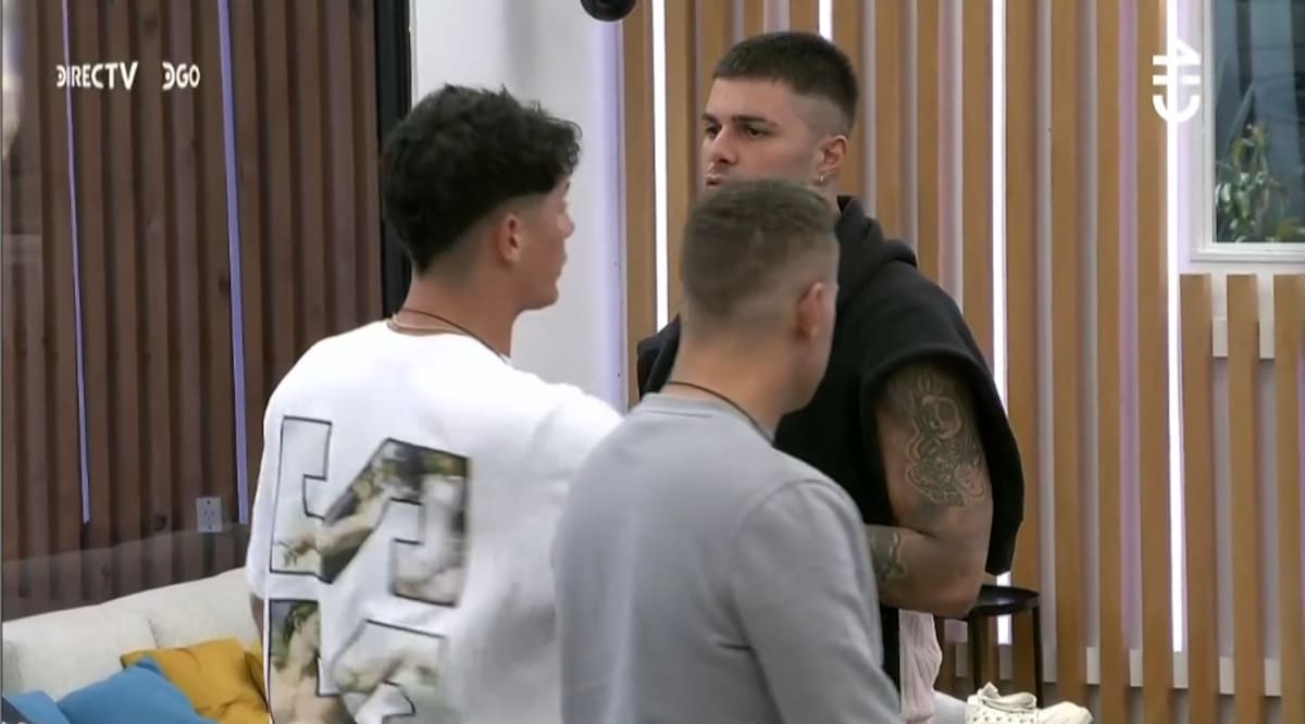 Íñigo López y Manuel Napoli se enfrascaron en una pelea durante una dinámica.
