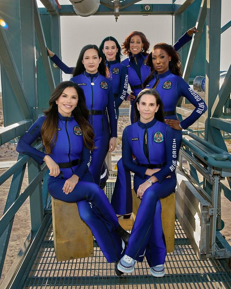 Lauren Sánchez, Gayle King, Aisha Bowe, Amanda Nguyen, Kerianne Flynn y Katy Perry integraron la misión. Créditos: @katyperry.