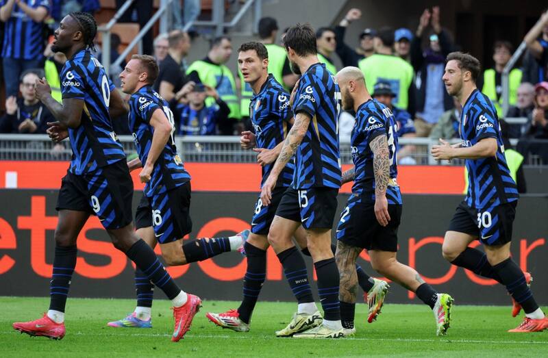 El cuadro lombardo llega al encuentro con el Milan con una gran campaña esta temporada, que los tiene punteros exclusivos de la Serie A y en cuartos de final de Champions League. (Foto: EFE)