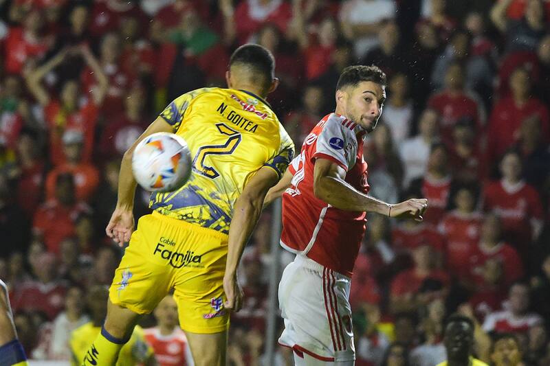 avanzó a los playoffs de Copa Sudamericana.