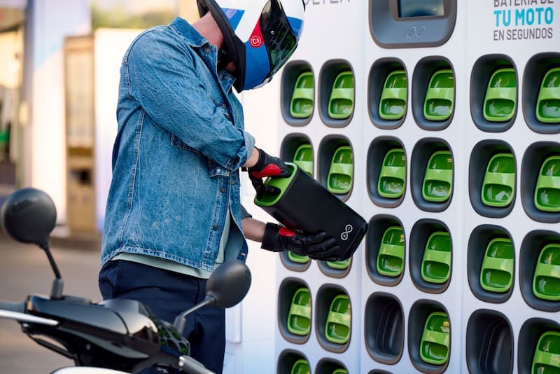 Ya está funcionado el intercambio de baterías eléctricas de motos