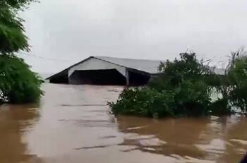 VIDEO | Graves inundaciones en Brasil dejan más de 60 desaparecidos y 57 personas fallecidas