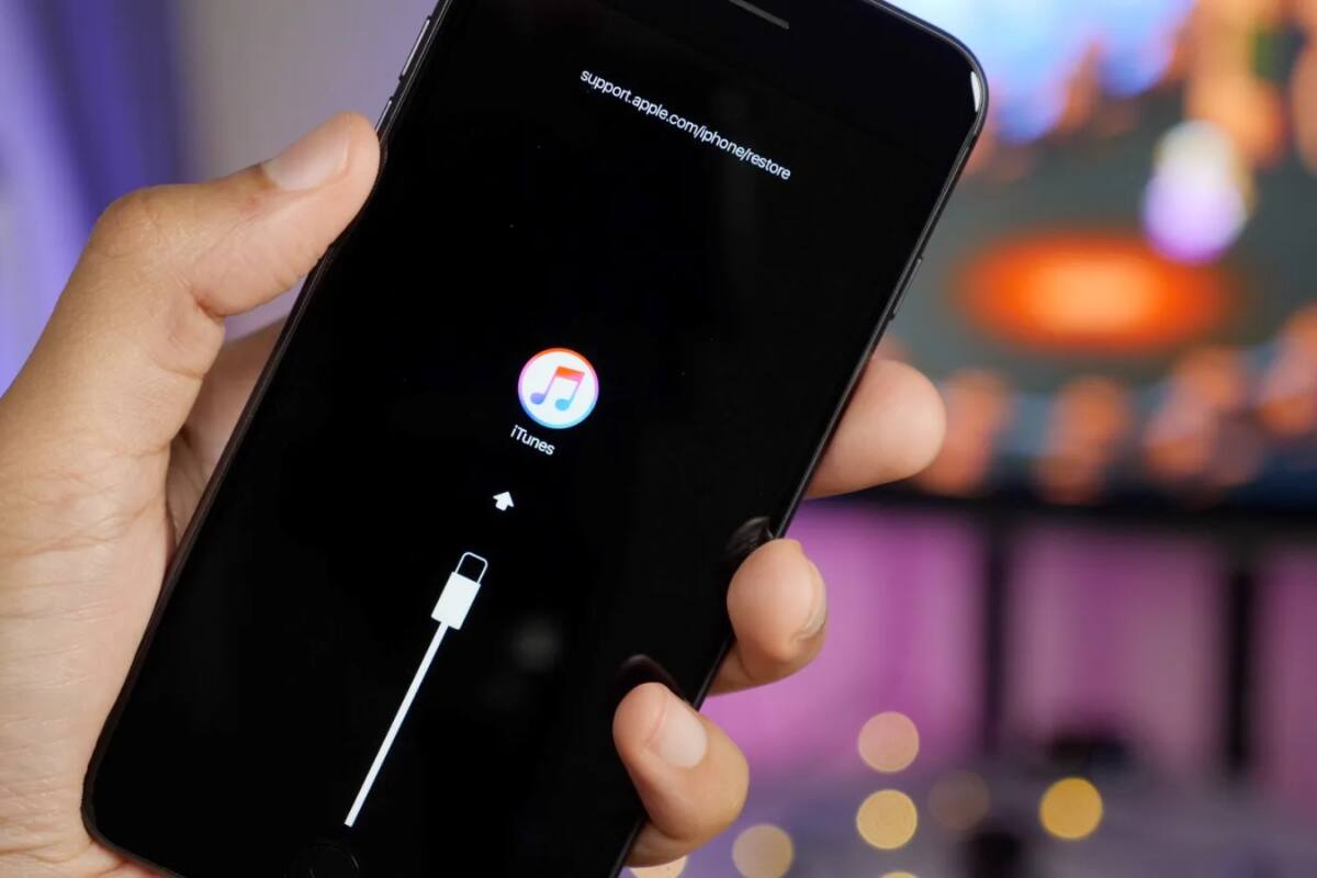 Los usuarios deben evitar dormirse al lado de su celular mientras se carga.