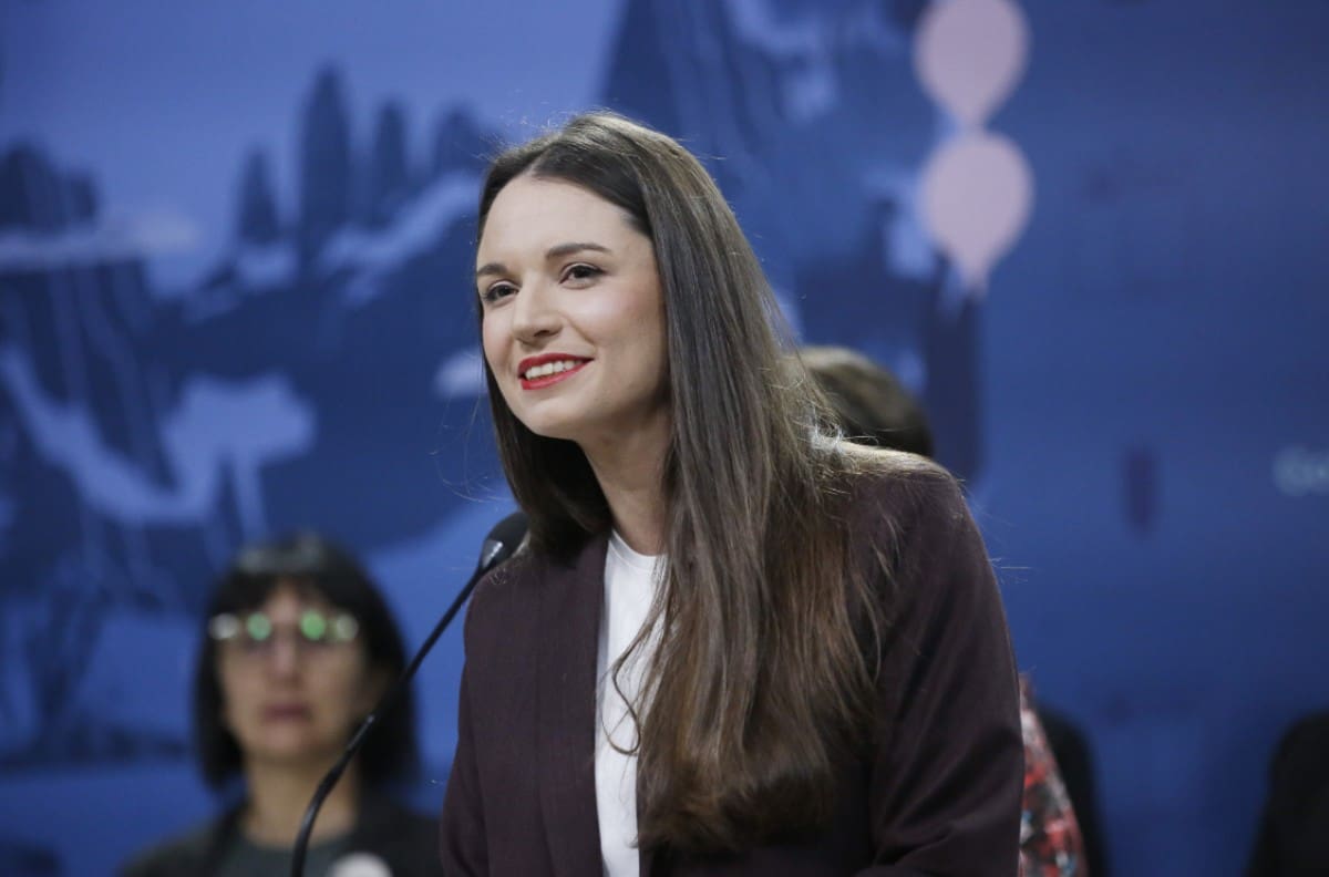 Por “abonos sospechosos”: vinculan a Irina Karamanos en el Caso Convenios y así respondó la exPrimera Dama