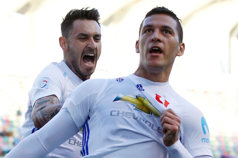El delantero tuvo dos pasos por Universidad de Chile y, sobre todo en el primero, dejó una importante huella goleadora.