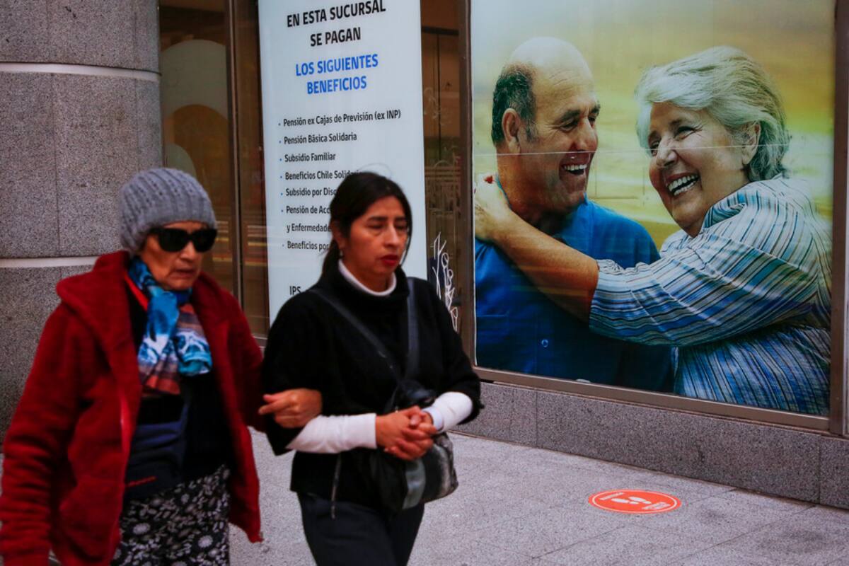 La entidad inició su salida del mercado de la salud en América Latina con la venta de una sucursal.