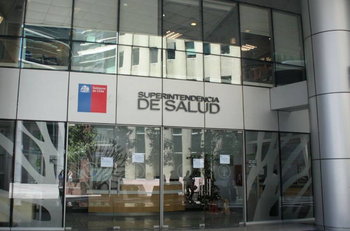Isapres informaron subida de precios en sus planes de salud en medio de la crisis del coronavirus