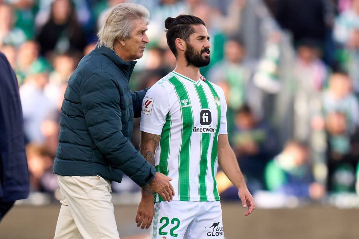 habló de su lesión y el momento del Real Betis.