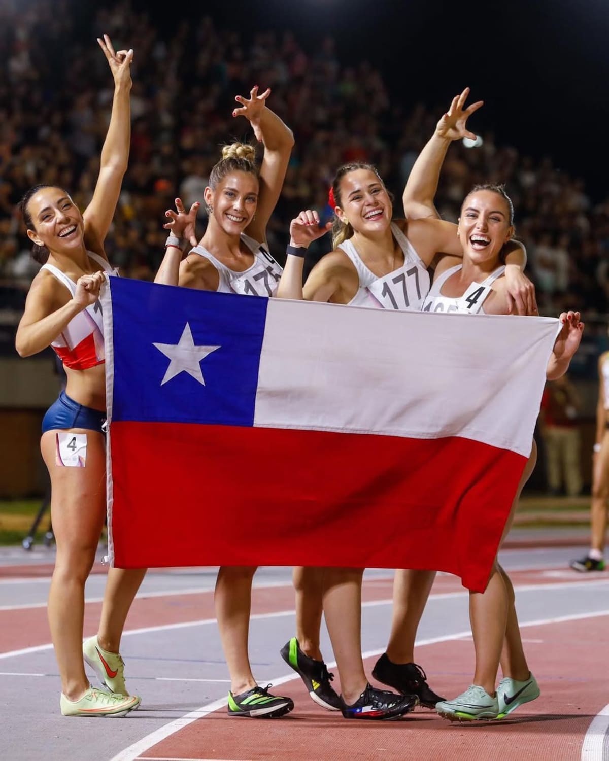 La velocista cuenta con una de las carreras más galardonadas en el deporte chileno. Créditos: Instagram.