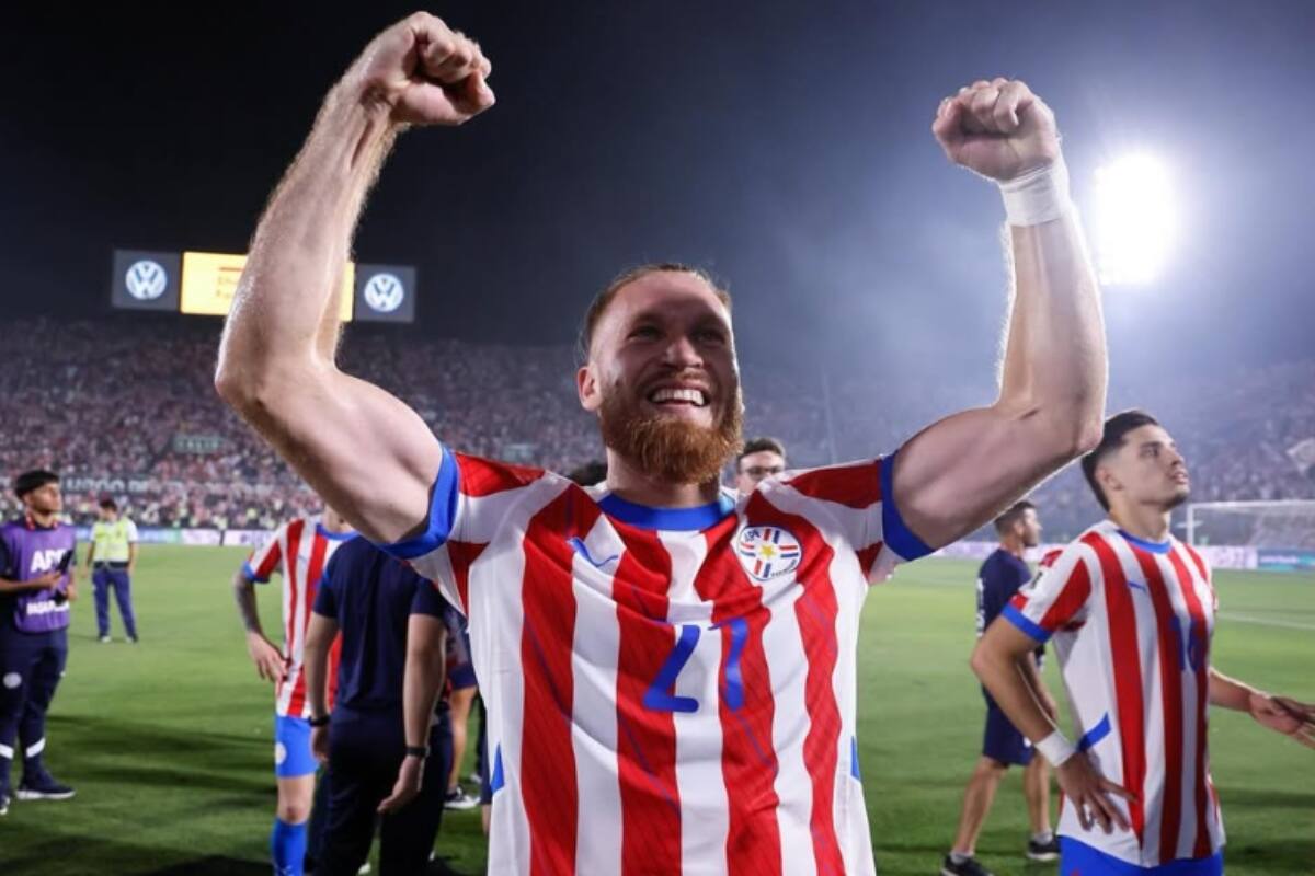 sigue en la órbita de Colo Colo.