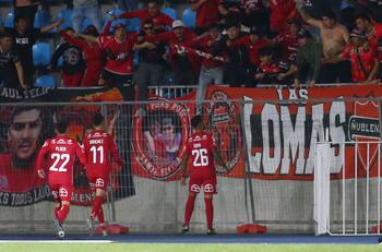 Brilló en la UC, sigue quemando redes en el Campeonato Nacional y ahora piensa en el retiro