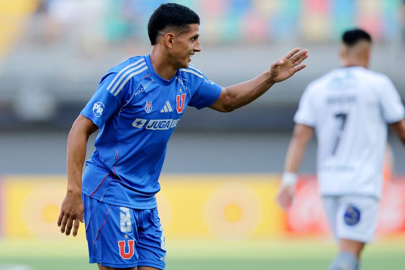 La U no quiso desprenderse el volante. Foto: Aton.