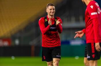 Nació en Cataluña y ahora se enfrentará a la selección española en la Eurocopa