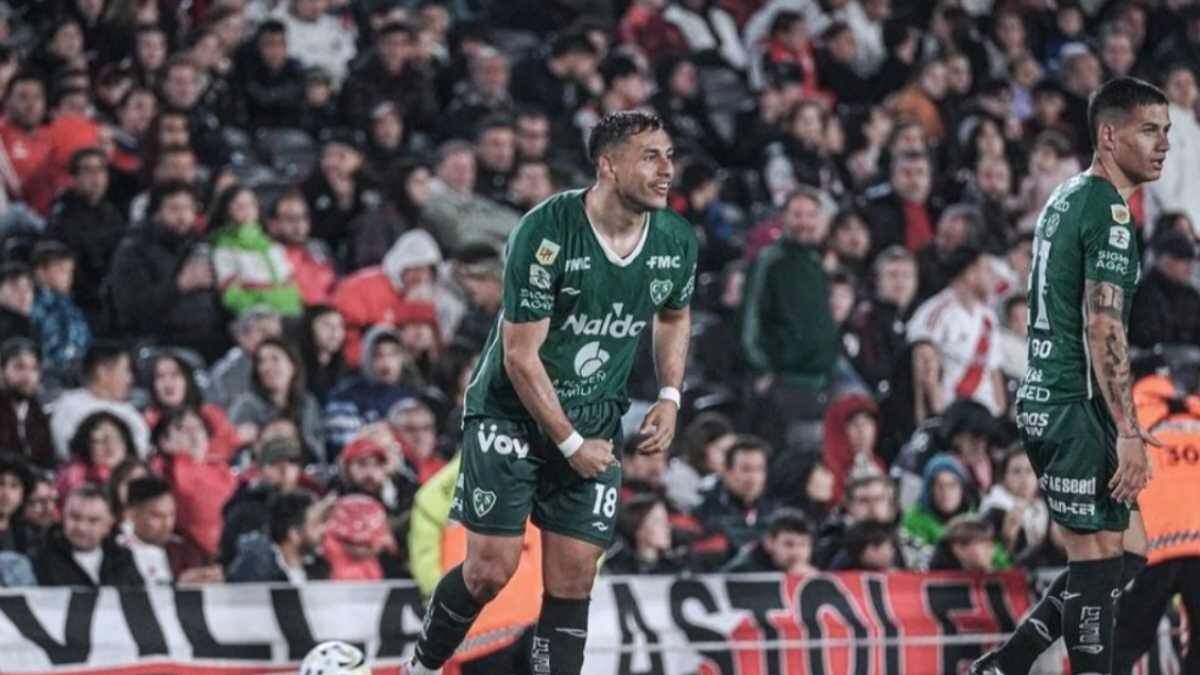 Iván Morales le da el triunfo a Sarmiento sobre River y complica a Gallardo