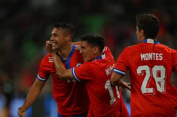 Los hinchas los pedían para La Roja, se fueron al fútbol argentino y desaparecieron del mapa