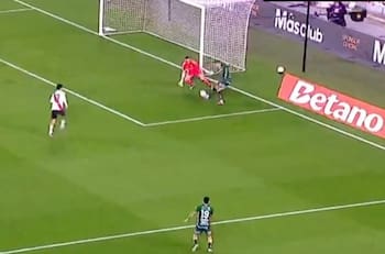 VIDEO | Con caño incluido: el gol de Iván Morales a River Plate