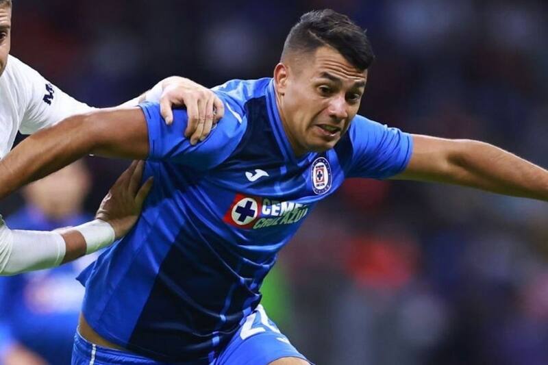 Iván Morales deberá ganarse la confianza del 'Tuca' Ferretti.