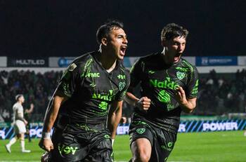 Iván Morales se destapó con un golazo en el triunfo de Sarmiento sobre Aldosivi