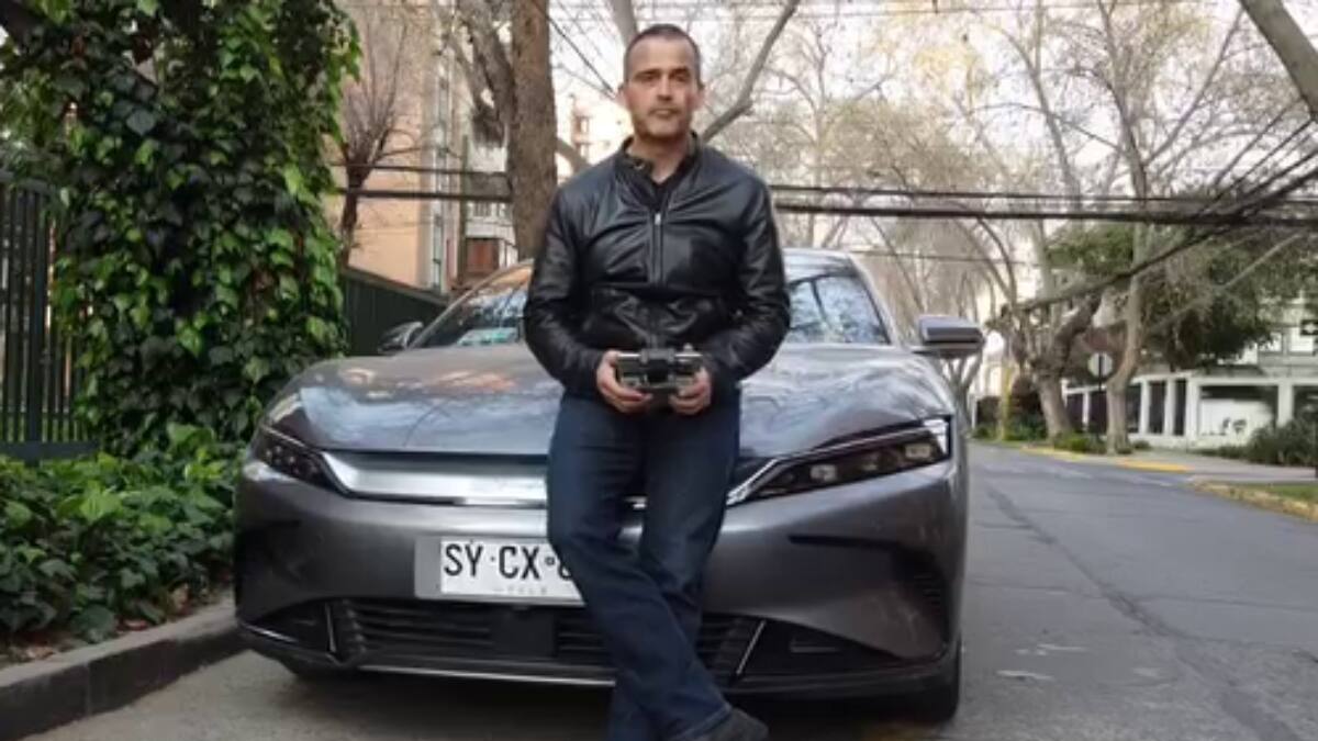 La coqueta aparición de Iván Núñez en show de conocida cantante chilena