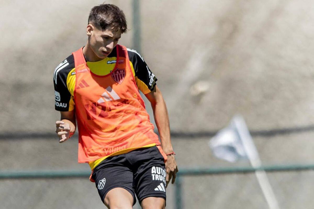 podría debutar en el Atlético Mineiro. Foto: Instagram Iván Román.