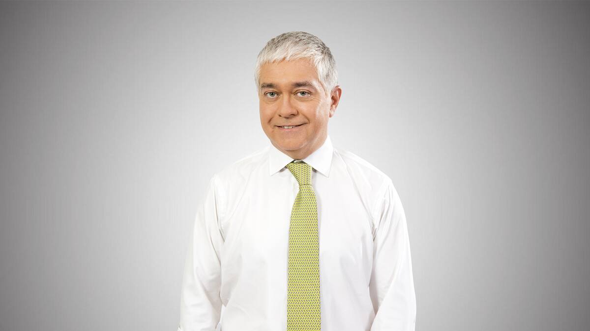 “La saqué súper barata”: Iván Valenzuela sufre insólito robo mientras cargaba bencina