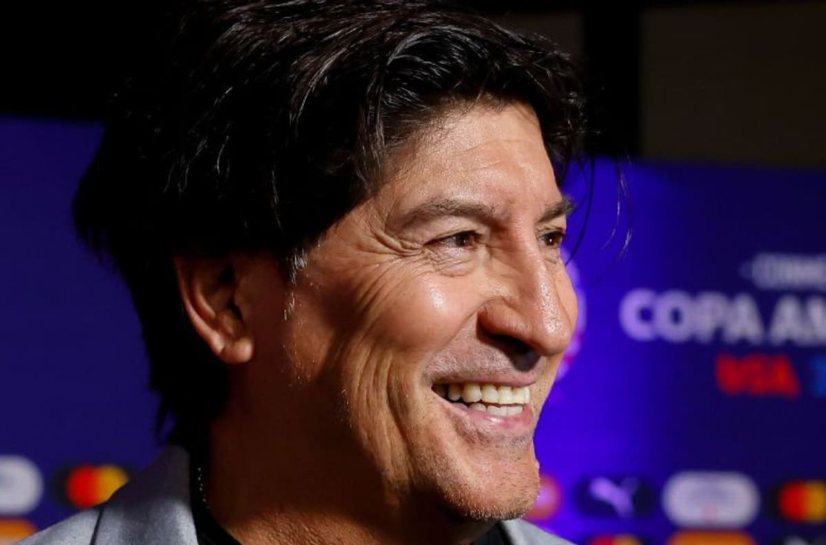 El afectuoso mensaje que abre una posible reconciliación entre Iván Zamorano y emblemático periodista deportivo