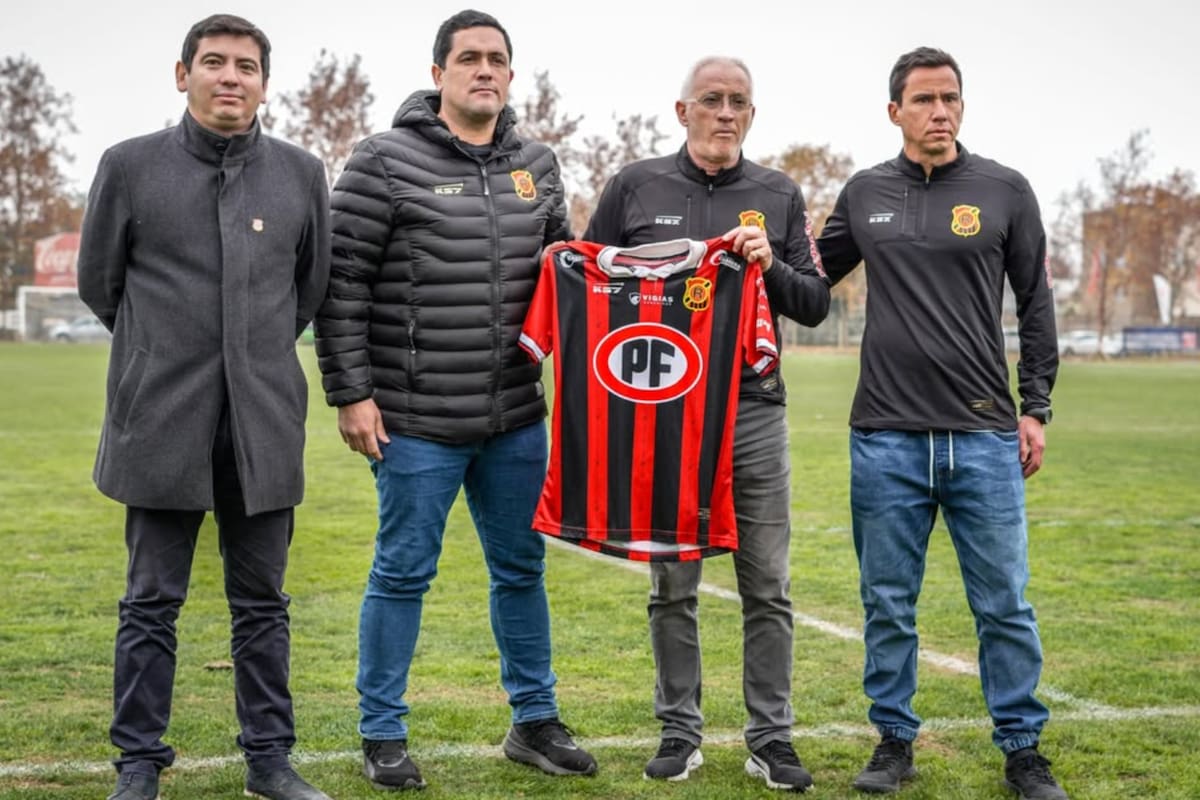 El DT en Rangers de Talca. Foto: @rangersdetalca.cl