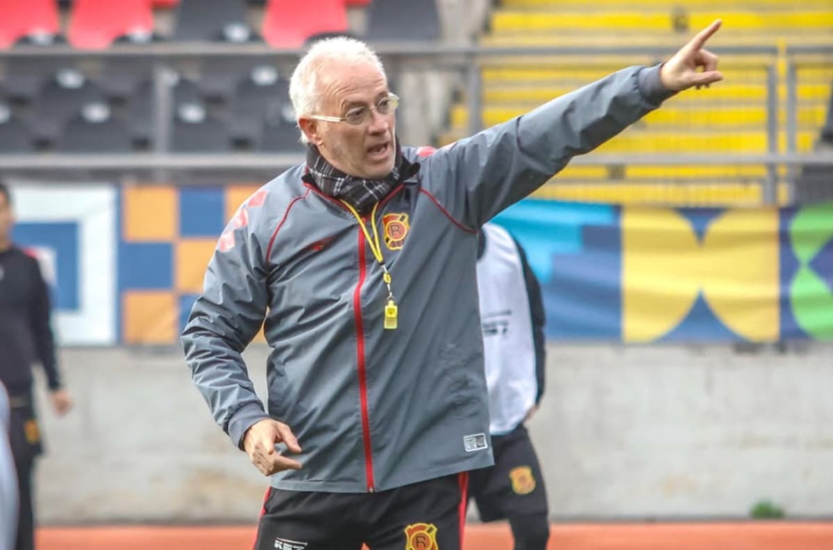Duro castigo: el remezón de Ivo Basay en Rangers de Talca tras la crisis deportiva