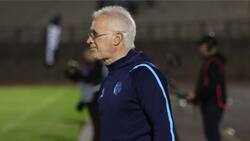 En caída libre: Ivo Basay suma un nuevo paso en falso como DT