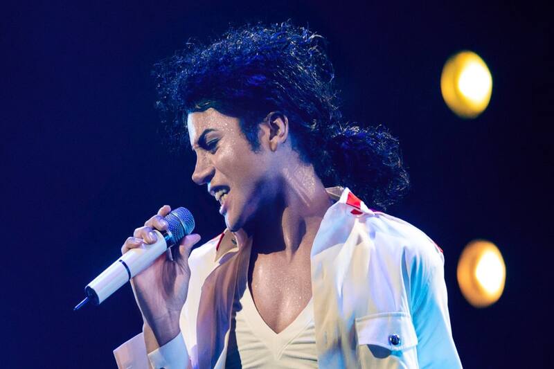 interpretando a Michael Jackson en la película. Créditos: Lionsgate