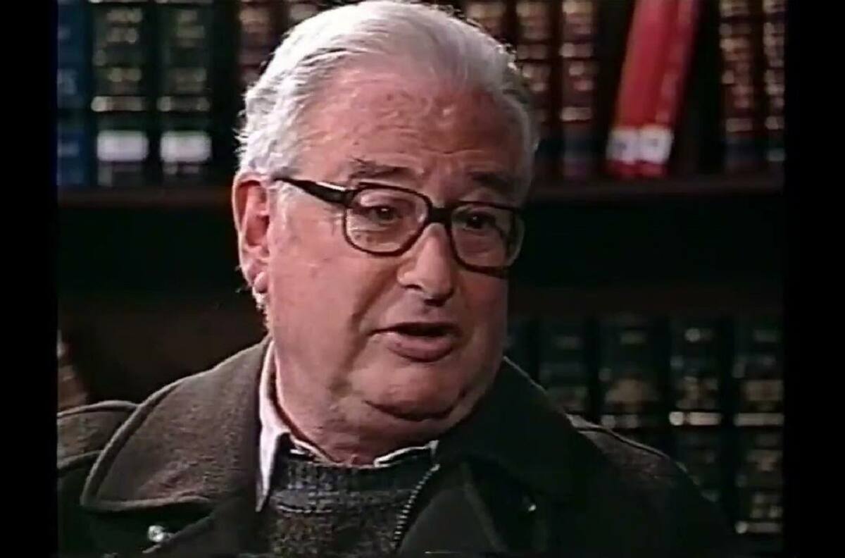 Presidente Boric declara duelo nacional por el fallecimiento de Jacques Chonchol