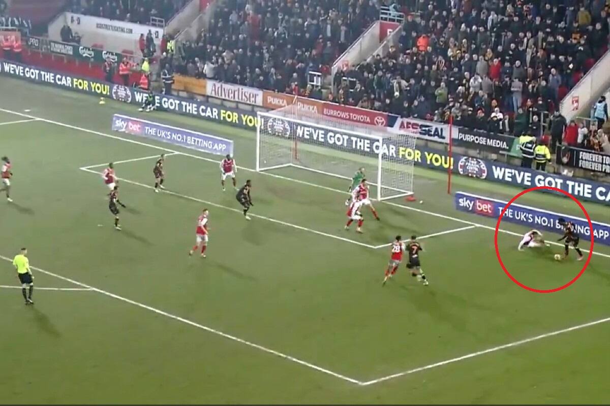marcó un golazo en la victoria de Hull City.