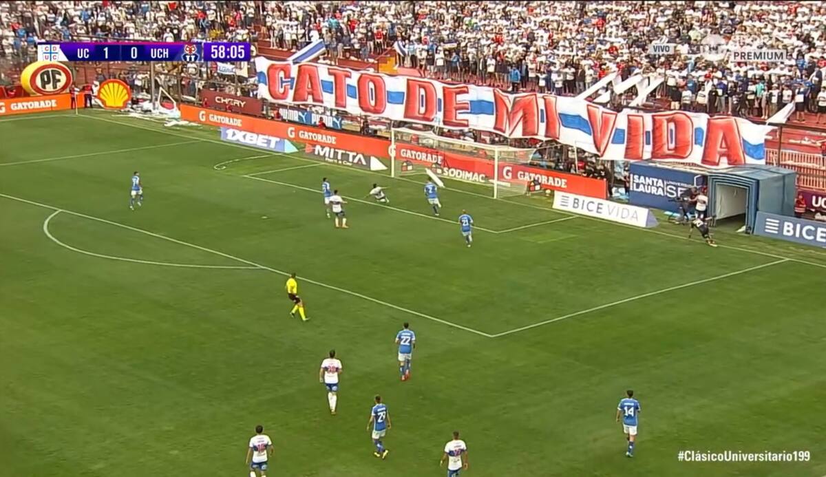 Jader Gentil tuvo la clara opción del 2-0 para la UC.