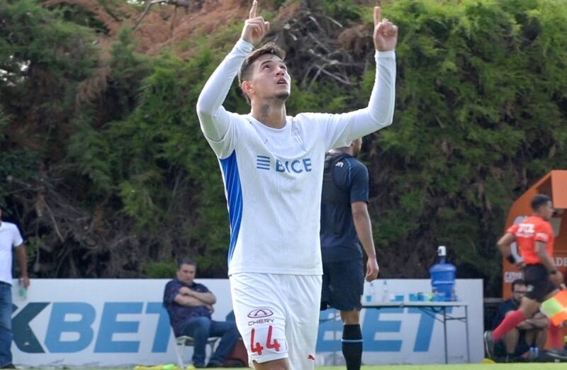 marcó uno de los goles en el amistoso de la UC.
