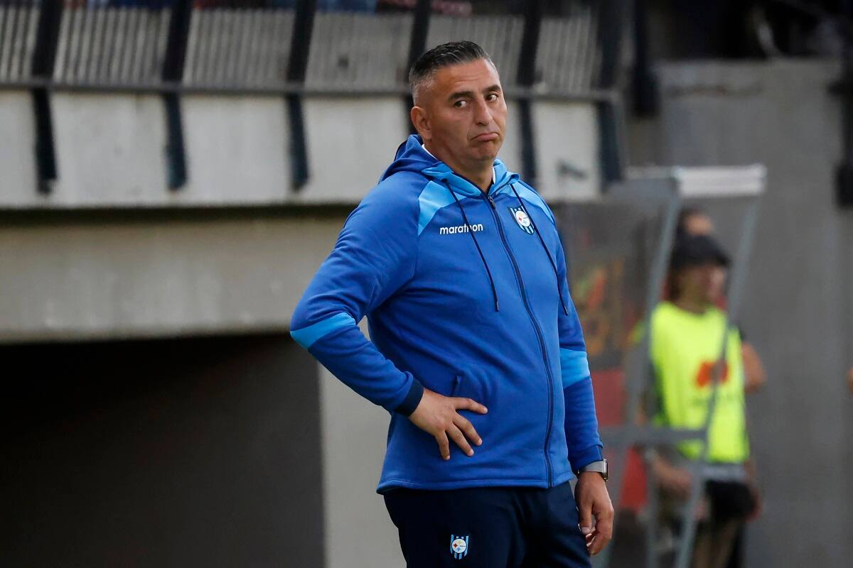 , entrenador de Huachipato. Agencia Aton