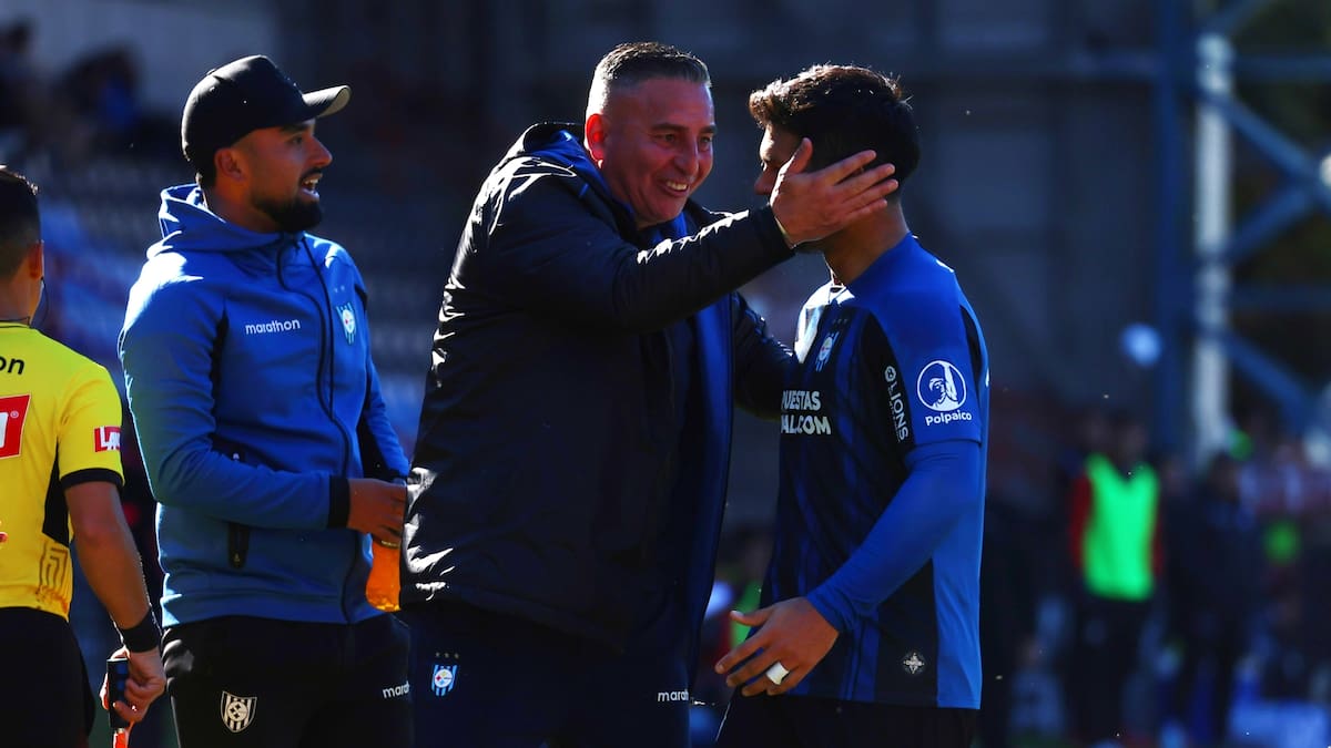 Sonríe Jaime García: Huachipato se abraza a costa de Unión La Calera