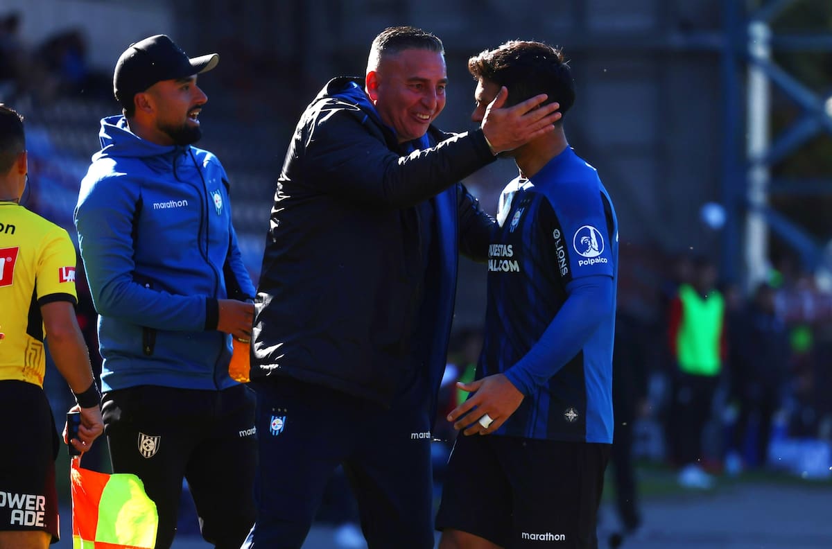 Sonríe Jaime García: Huachipato se abraza a costa de Unión La Calera